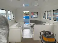 ક્રૂ બોટ વેચાણ માટે