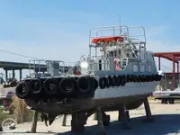 ક્રૂ બોટ વેચાણ માટે