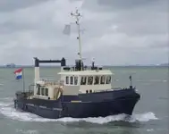 પેટ્રોલ બોટ વેચાણ માટે