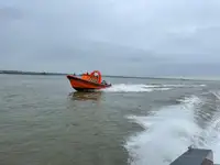 રિજિડ ઇન્ફ્લેટેબલ બોટ વેચાણ માટે