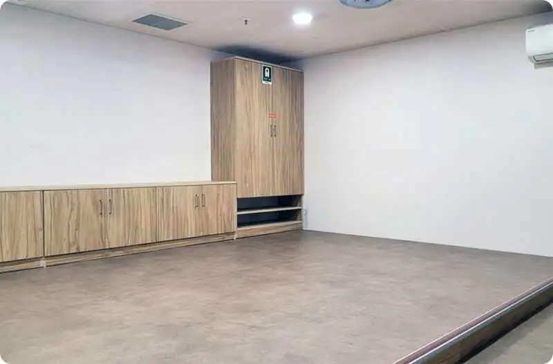 રીફર જહાજ વેચાણ માટે