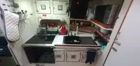 કન્ટેનર જહાજ વેચાણ માટે