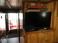 ટ્રોલર વેચાણ માટે