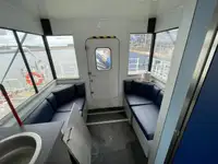 કન્ટેનર જહાજ વેચાણ માટે