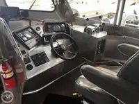 ક્રૂ બોટ વેચાણ માટે