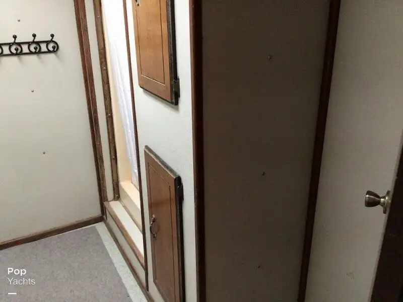 ટ્રોલર વેચાણ માટે