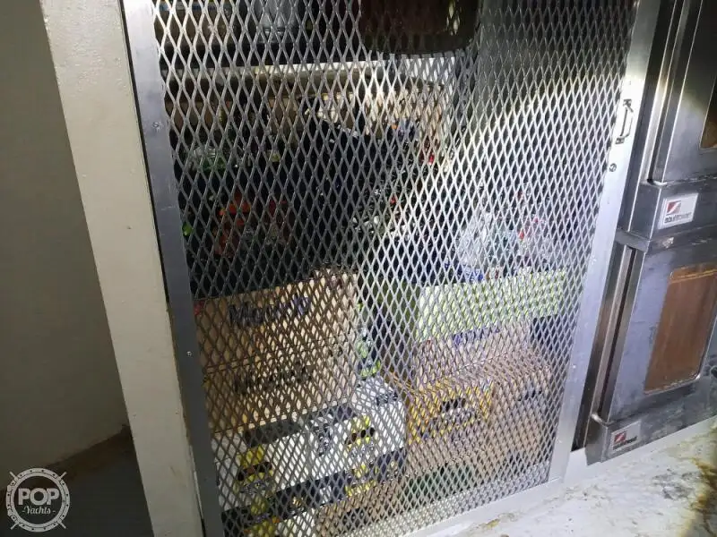 ક્રૂઝ જહાજ વેચાણ માટે