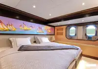 યૉટ વેચાણ માટે