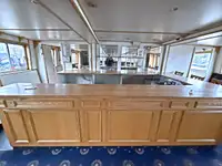 ક્રૂઝ જહાજ વેચાણ માટે