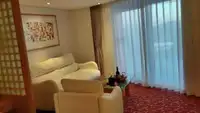 ક્રૂઝ જહાજ વેચાણ માટે