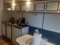 કન્ટેનર જહાજ વેચાણ માટે