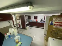 કન્ટેનર જહાજ વેચાણ માટે