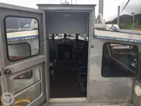 ક્રૂ બોટ વેચાણ માટે