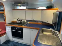 સંશોધન જહાજ વેચાણ માટે