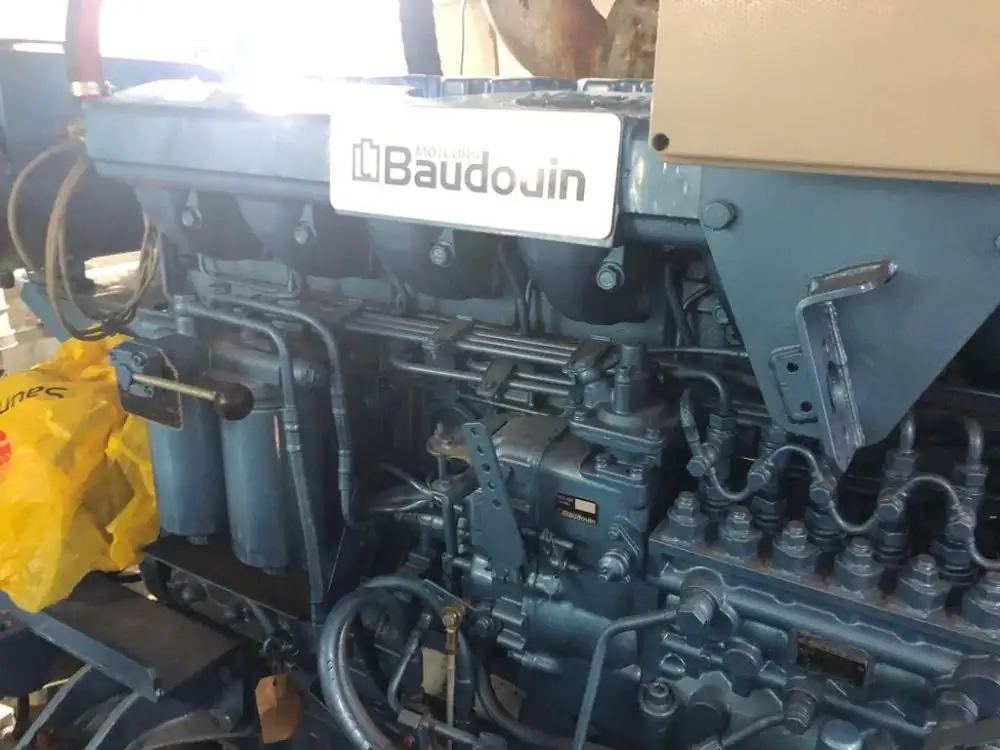 કેટામરાન વેચાણ માટે