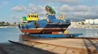 વર્ક બોટ વેચાણ માટે