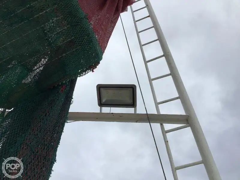 ટ્રોલર વેચાણ માટે