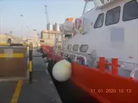 ક્રૂ બોટ વેચાણ માટે