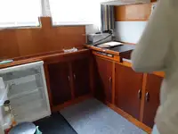 ટ્રોલર વેચાણ માટે