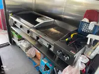 પોન્ટૂન વેચાણ માટે