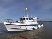 કન્ટેનર જહાજ વેચાણ માટે