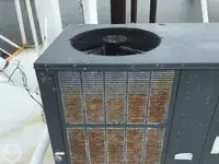 ટ્રોલર વેચાણ માટે