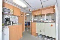 વર્ક બોટ વેચાણ માટે
