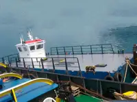 વર્ક બોટ વેચાણ માટે