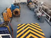 વર્ક બોટ વેચાણ માટે