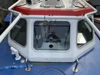 પેટ્રોલ બોટ વેચાણ માટે