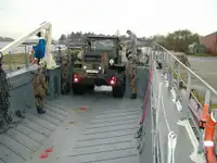 લેન્ડિંગ ક્રાફ્ટ, ટાંકી વેચાણ માટે