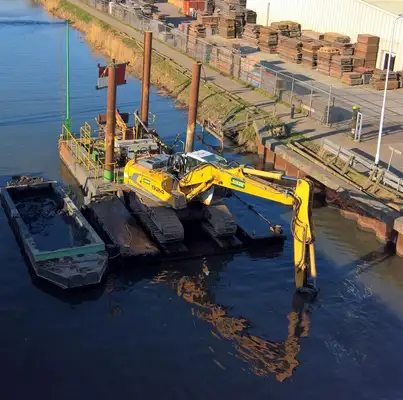 Dredger for sale