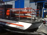 વર્ક બોટ વેચાણ માટે