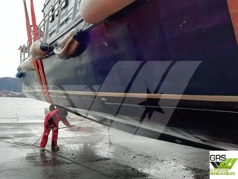 રહેઠાણ માટેનું બાર્જ વેચાણ માટે