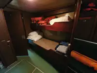 પેટ્રોલ બોટ વેચાણ માટે
