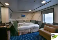 ક્રુઝ જહાજ વેચાણ માટે
