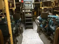 પેટ્રોલ બોટ વેચાણ માટે