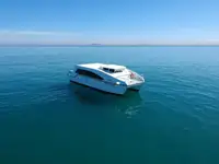 કેટામરન વેચાણ માટે