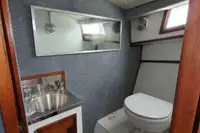 વર્ક બોટ વેચાણ માટે