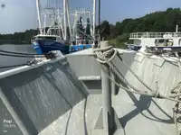 ટ્રોલર વેચાણ માટે