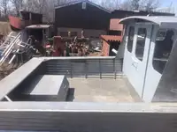 વર્ક બોટ વેચાણ માટે