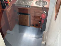 વર્ક બોટ વેચાણ માટે