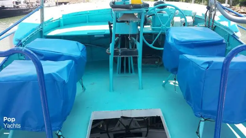 ટ્રોલર વેચાણ માટે