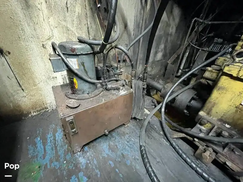 ટ્રોલર વેચાણ માટે