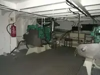 વર્ક બોટ વેચાણ માટે