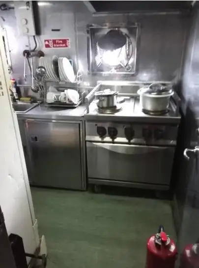 ફેરી જહાજ વેચાણ માટે