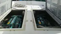 ક્રૂ બોટ વેચાણ માટે