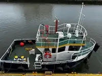 વર્ક બોટ વેચાણ માટે