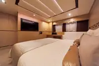 ક્રૂઝ જહાજ વેચાણ માટે