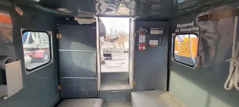 વર્ક બોટ વેચાણ માટે